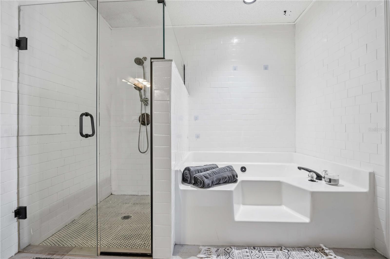 Image 38 of 60 For 4851 Hamlets Grove Drive