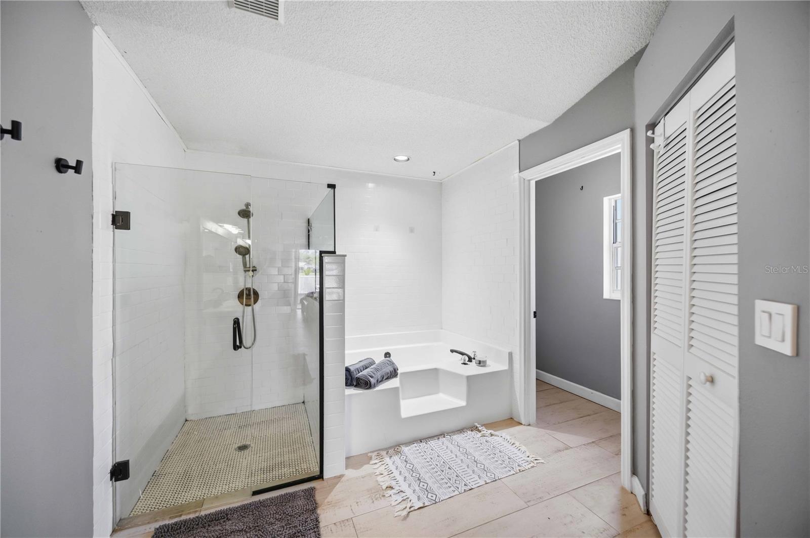 Image 40 of 60 For 4851 Hamlets Grove Drive