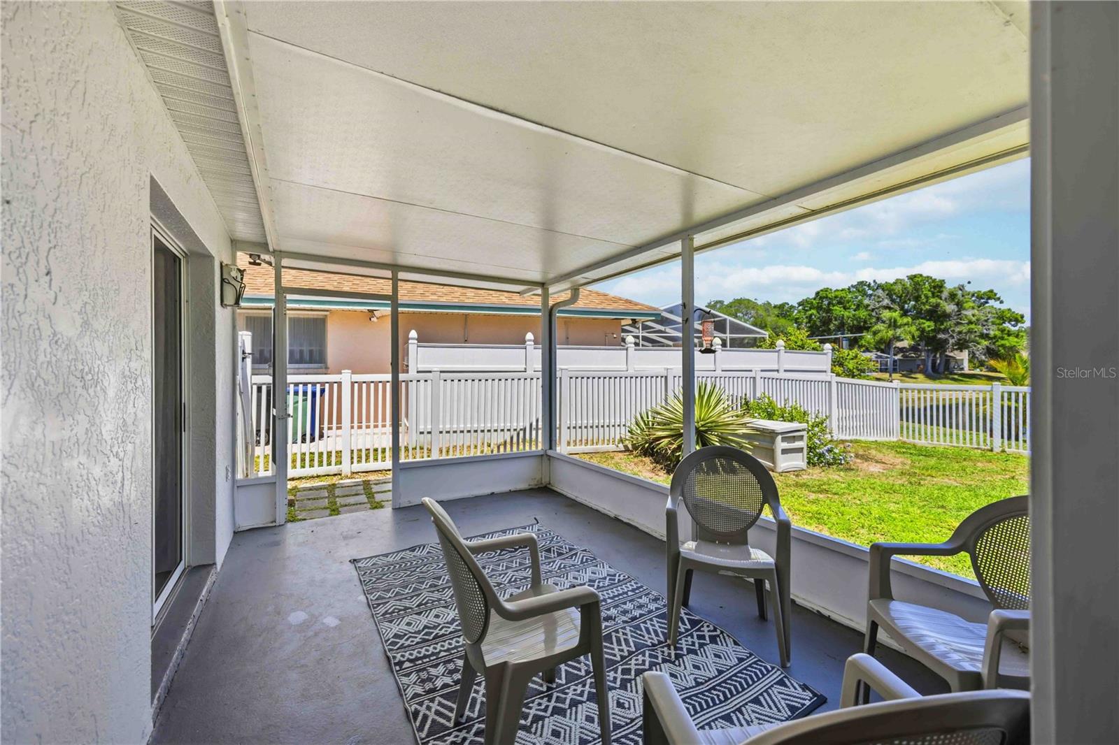 Image 41 of 60 For 4851 Hamlets Grove Drive