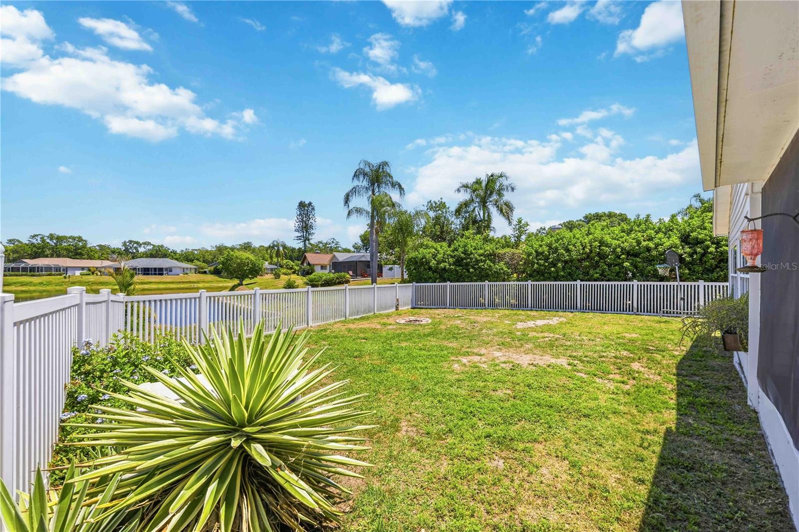 Image 44 of 60 For 4851 Hamlets Grove Drive