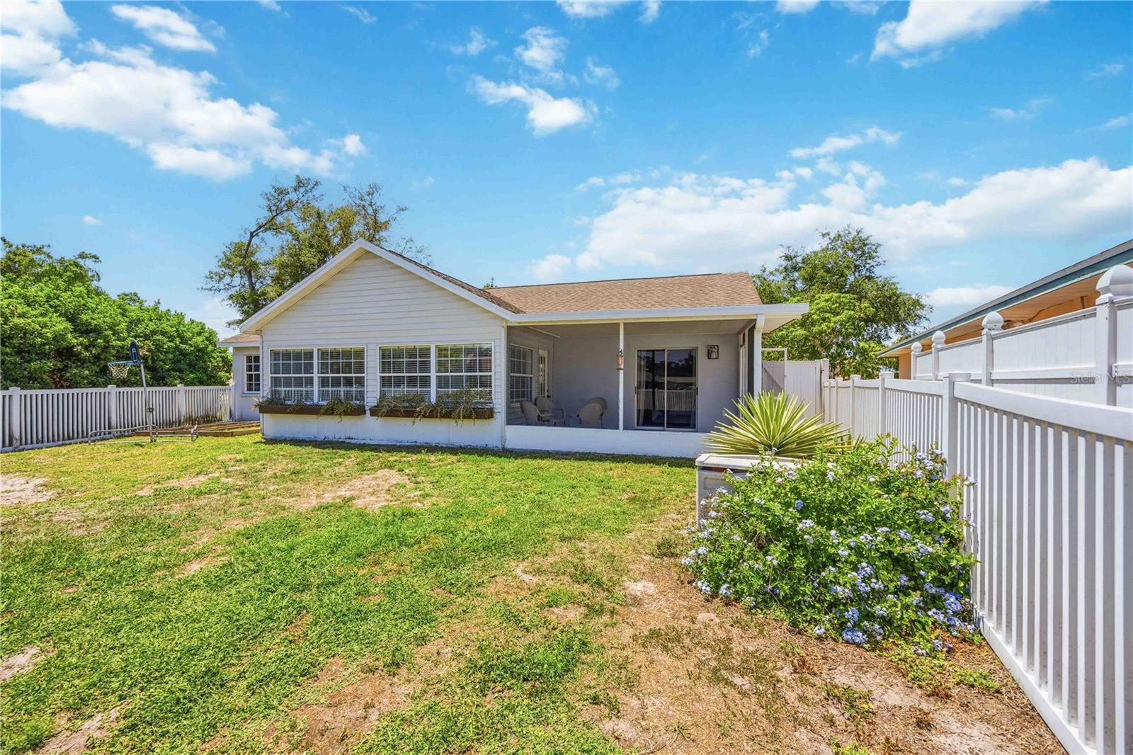 Image 48 of 60 For 4851 Hamlets Grove Drive