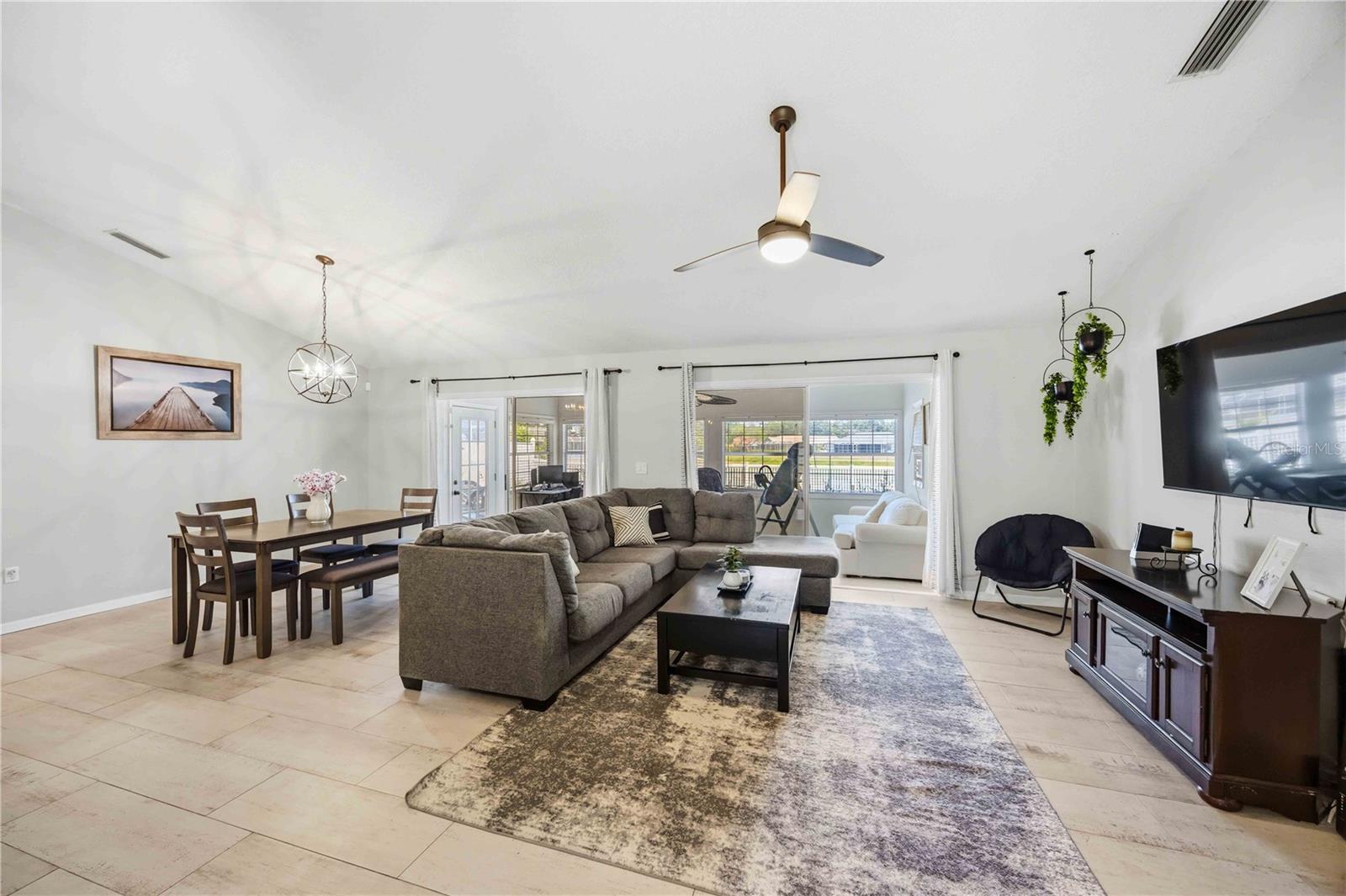 Image 6 of 60 For 4851 Hamlets Grove Drive