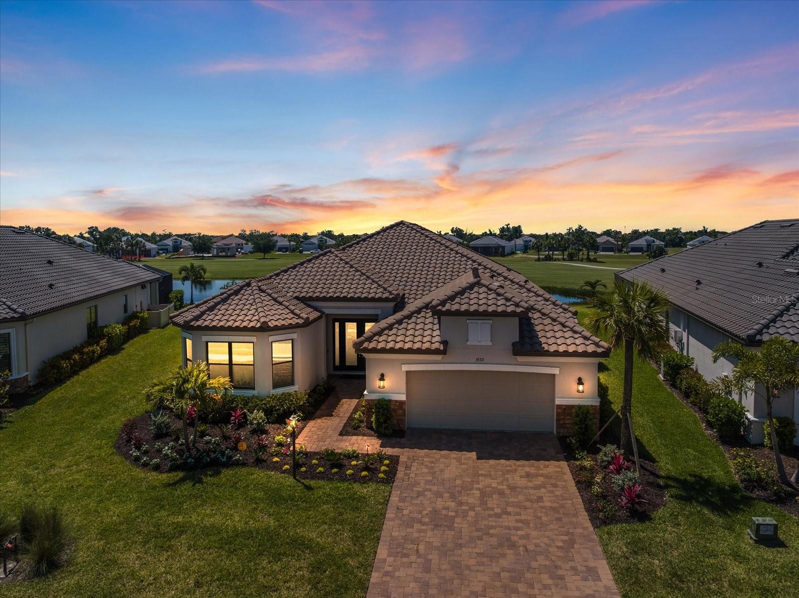 Image 3 of 47 For 3532 Santa Caterina Boulevard