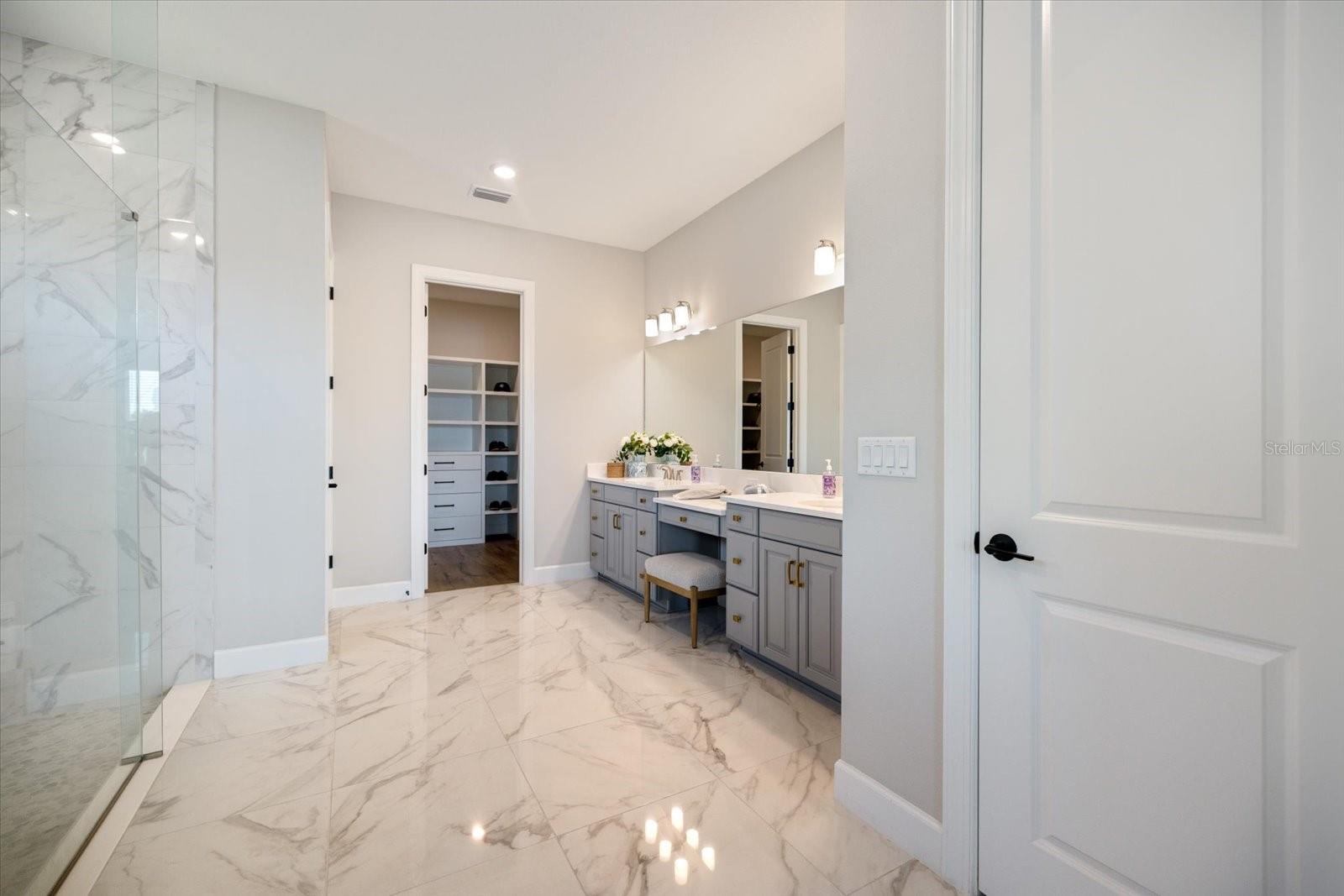 Image 30 of 47 For 3532 Santa Caterina Boulevard