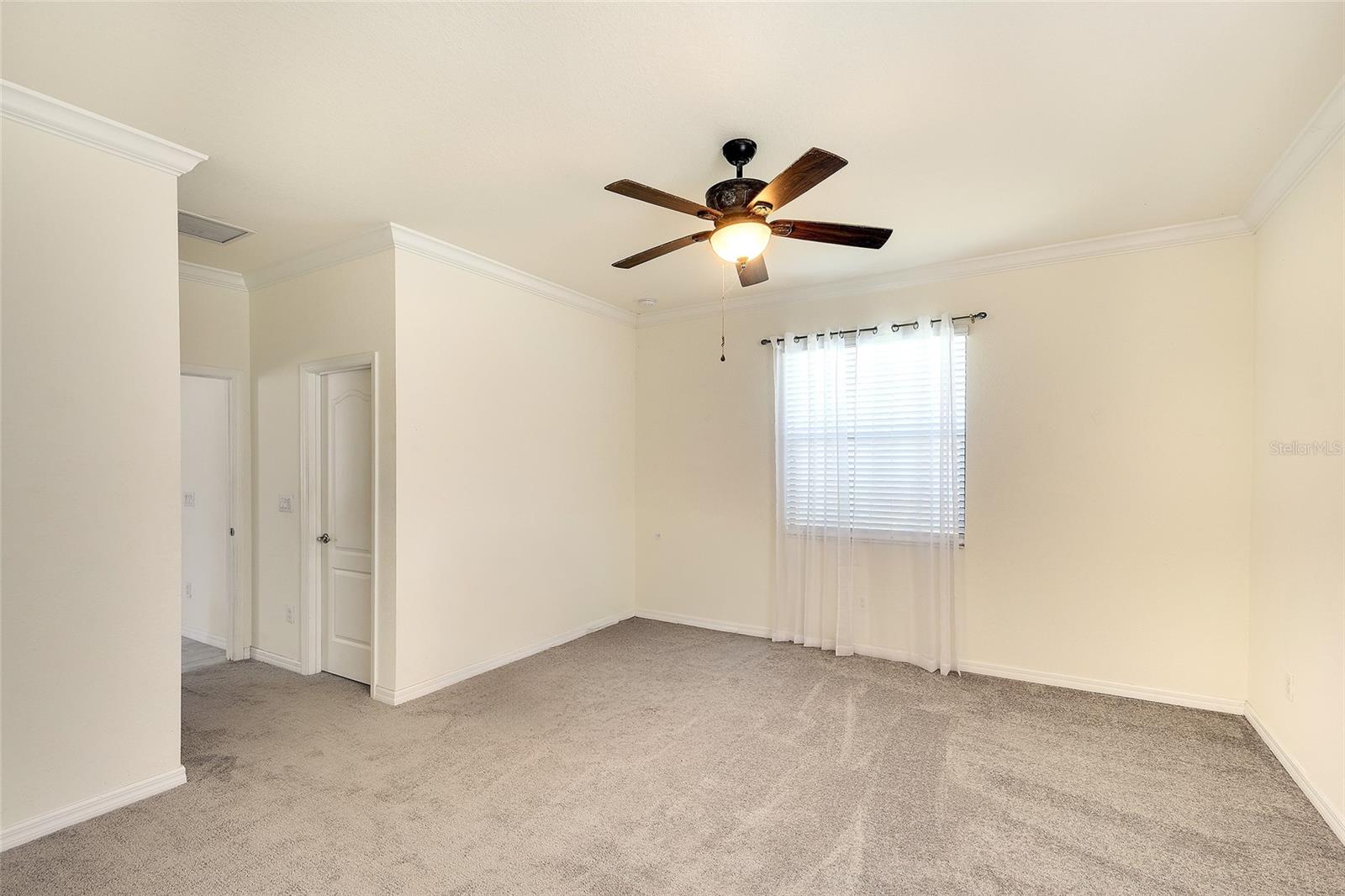 Image 10 of 45 For 10221 Loch Lomond Drive