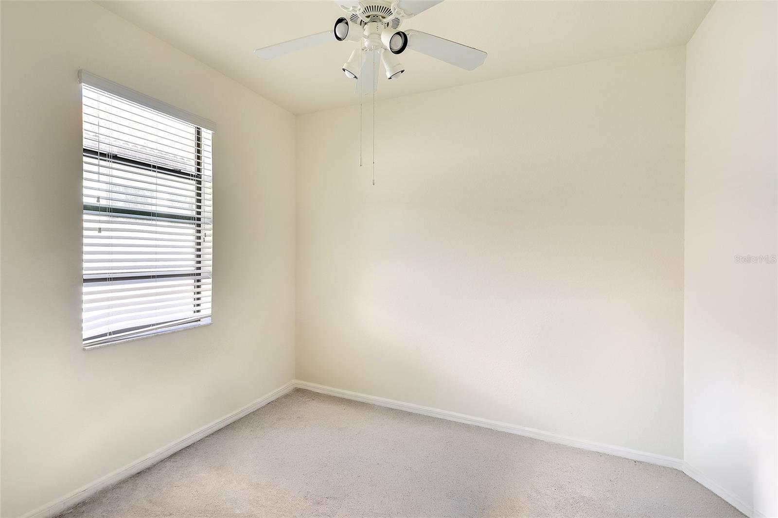 Image 17 of 45 For 10221 Loch Lomond Drive