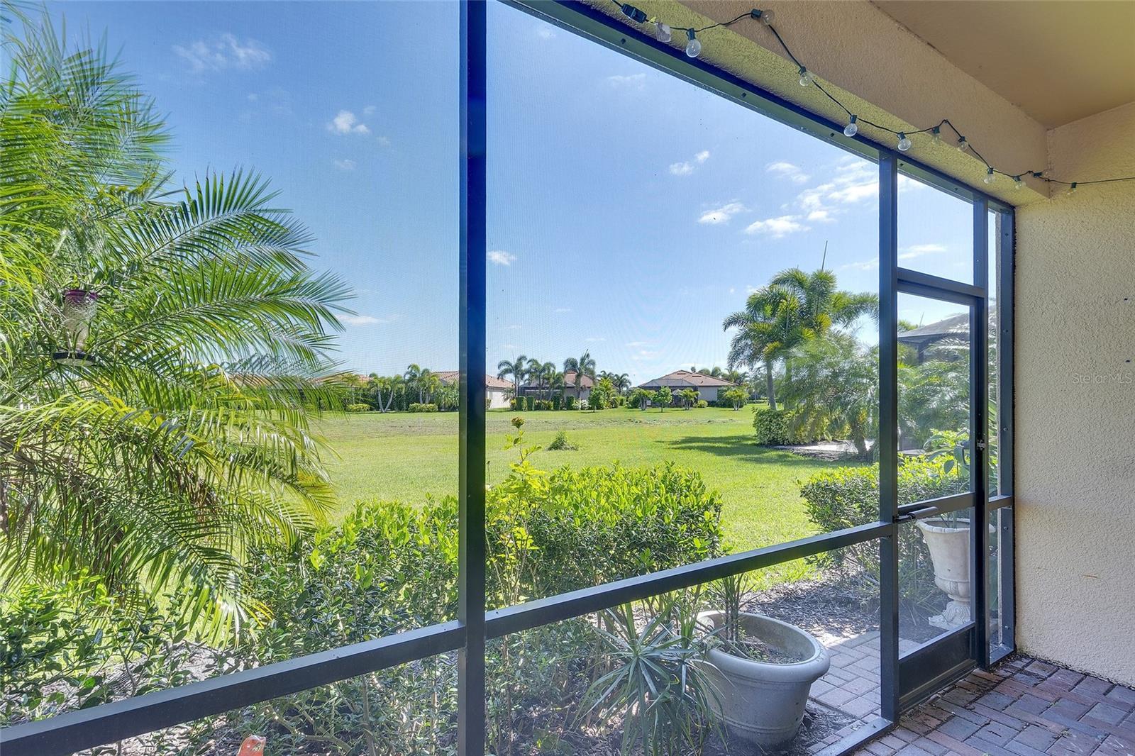 Image 23 of 45 For 10221 Loch Lomond Drive