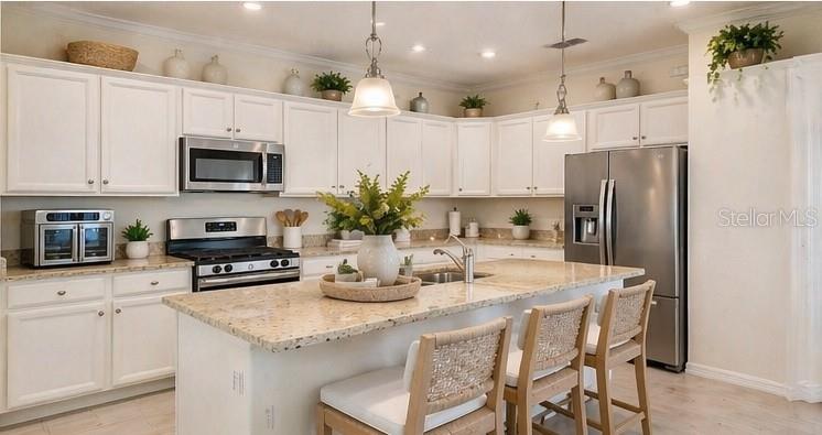 Image 5 of 45 For 10221 Loch Lomond Drive