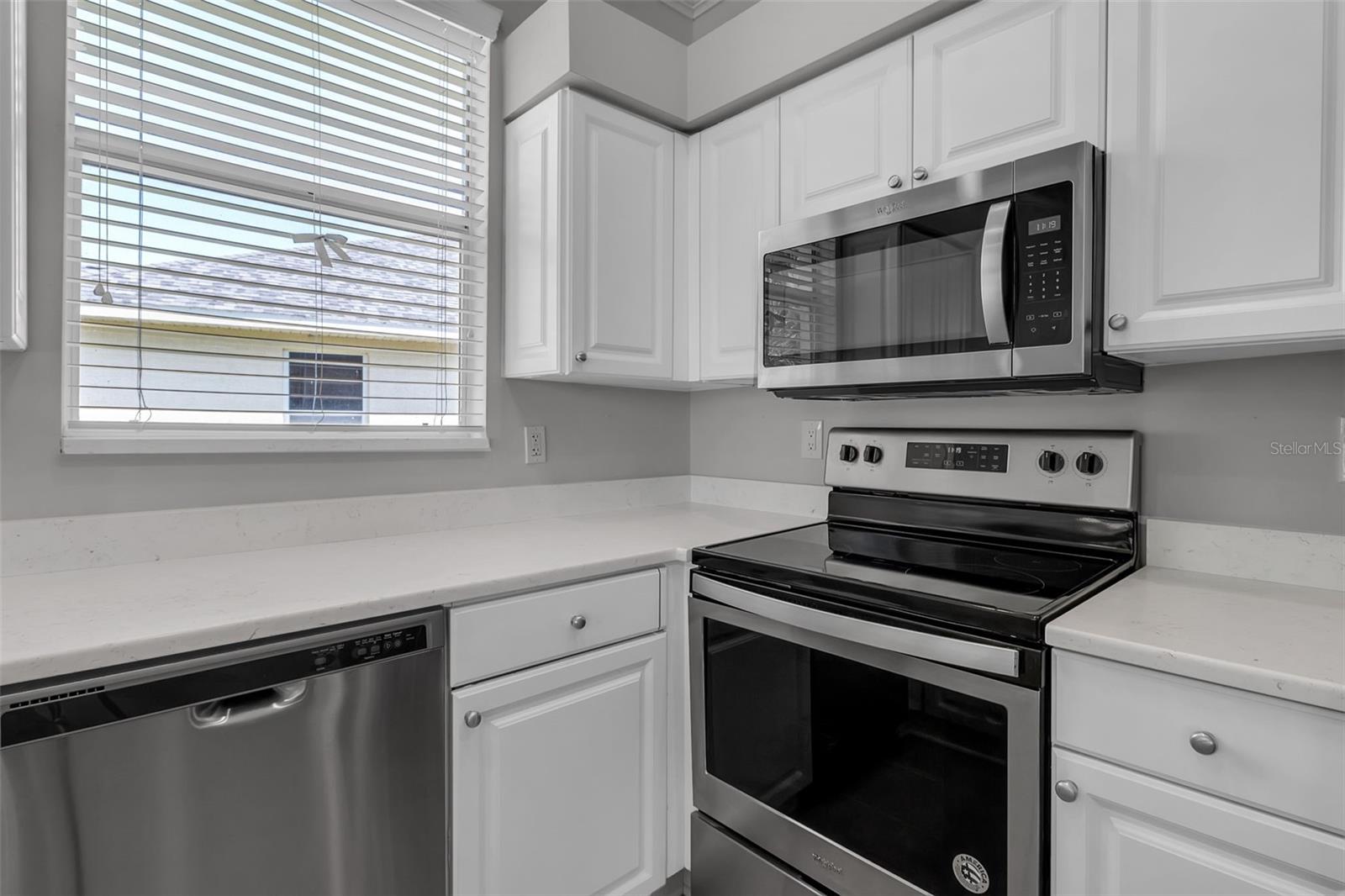 Image 10 of 47 For 4930 78th Street E