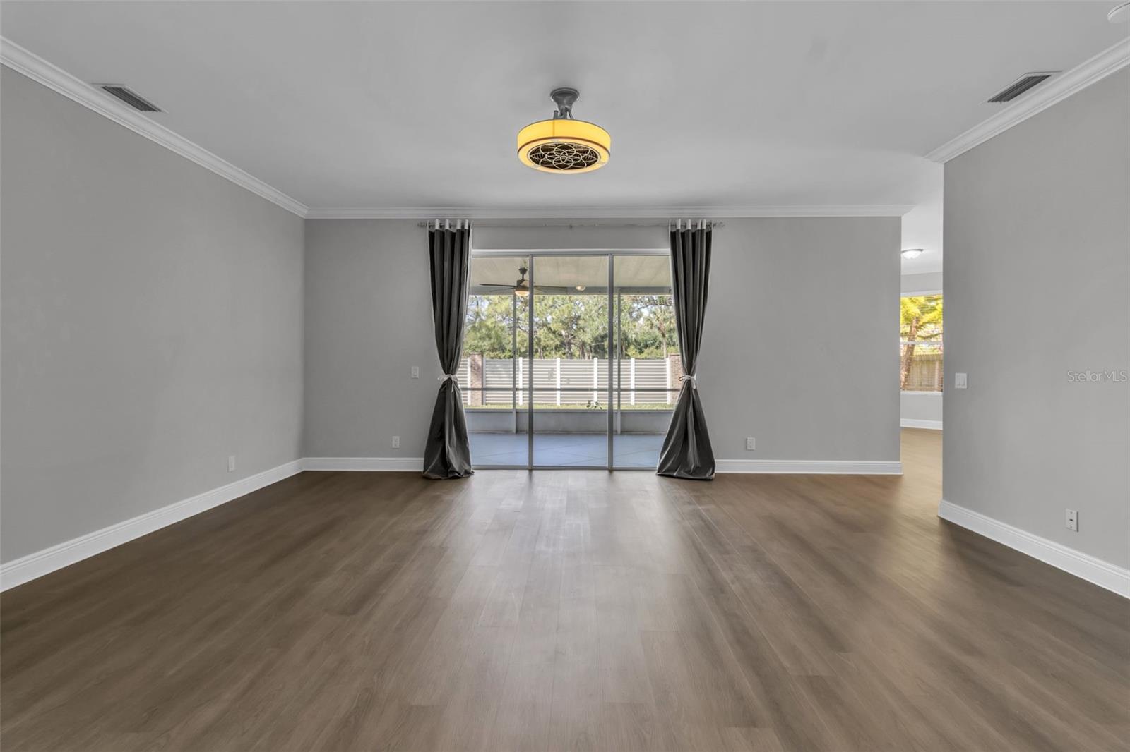 Image 15 of 47 For 4930 78th Street E