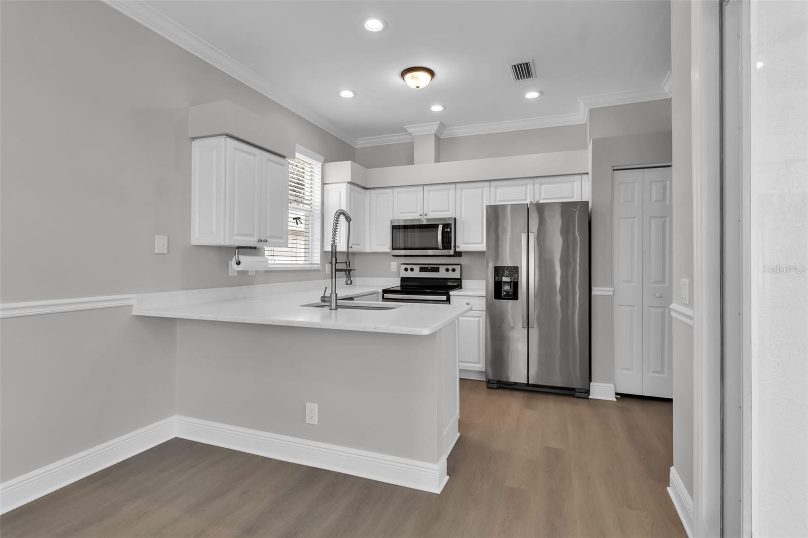 Image 8 of 47 For 4930 78th Street E