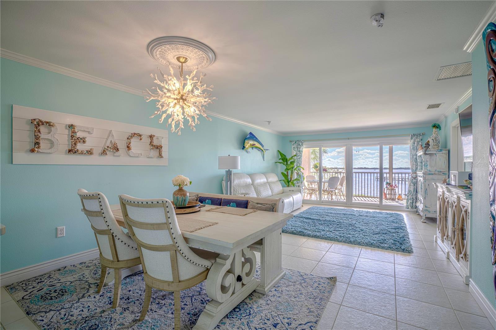 Image 12 of 29 For 749 Manatee Avenue 749