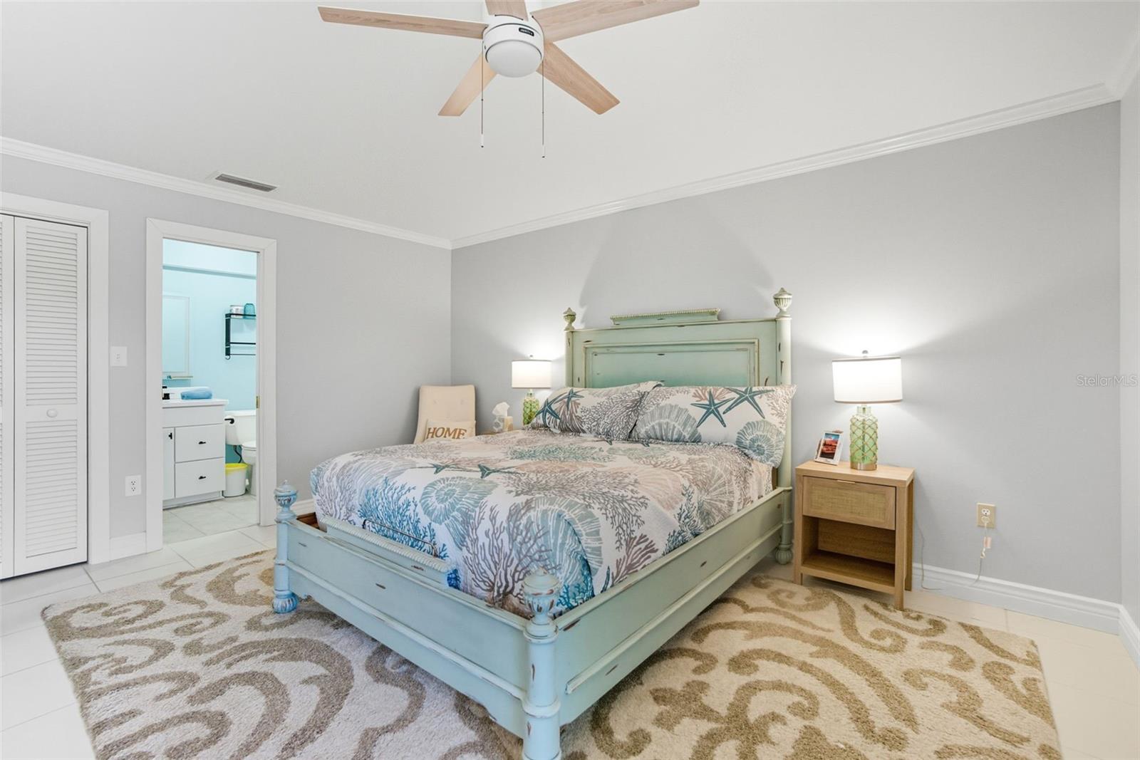 Image 15 of 29 For 749 Manatee Avenue 749