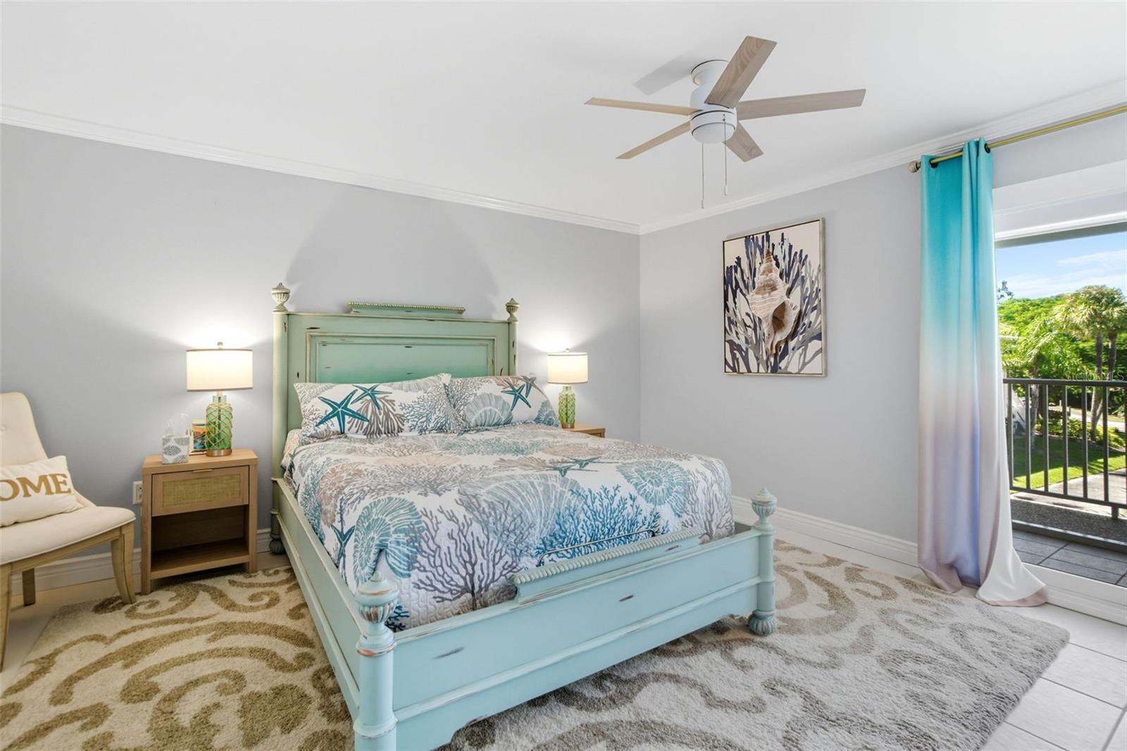Image 16 of 29 For 749 Manatee Avenue 749