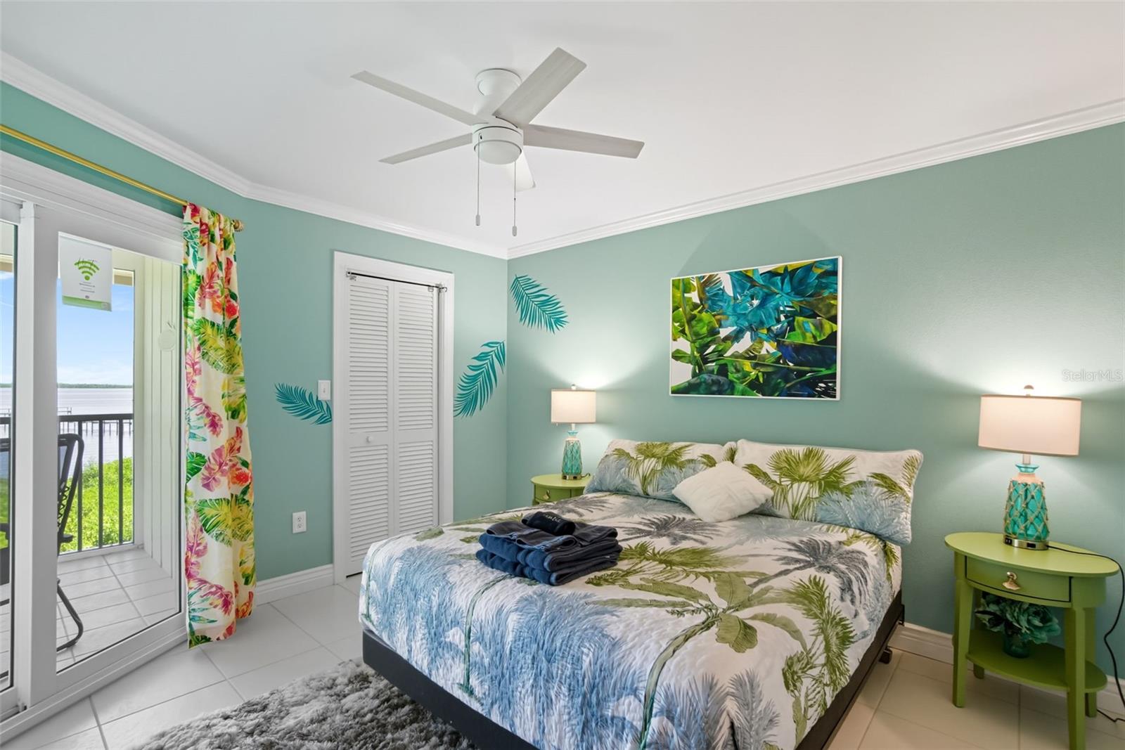 Image 17 of 29 For 749 Manatee Avenue 749