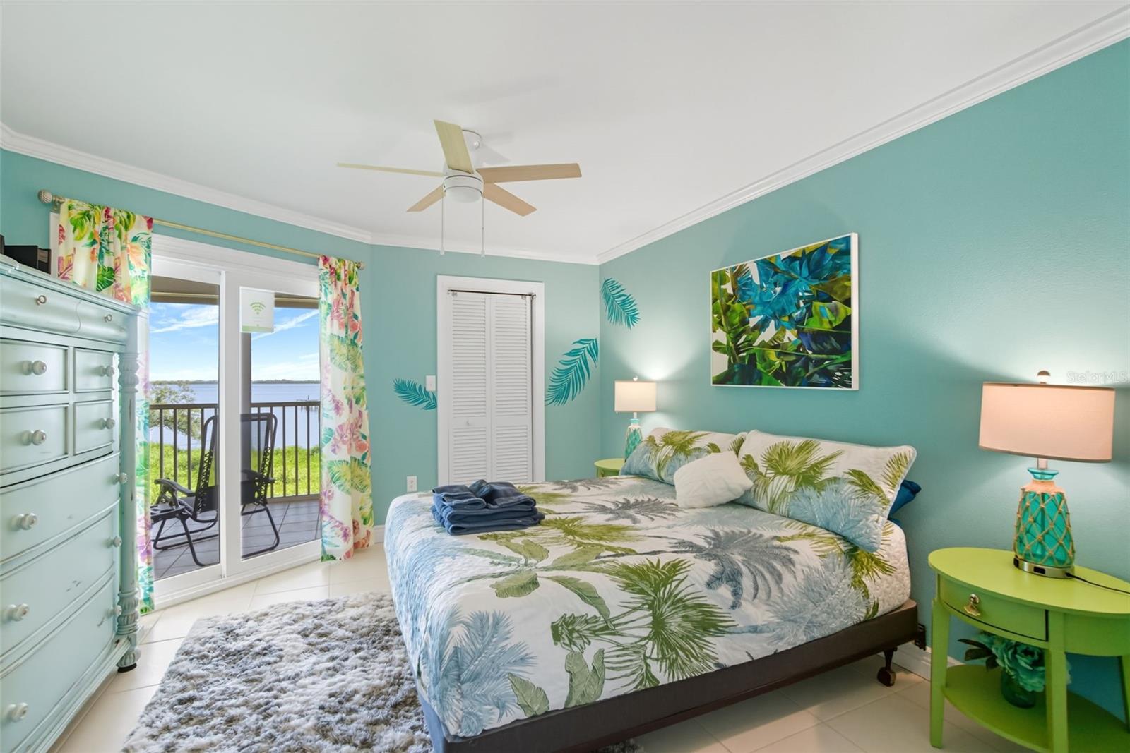 Image 19 of 29 For 749 Manatee Avenue 749