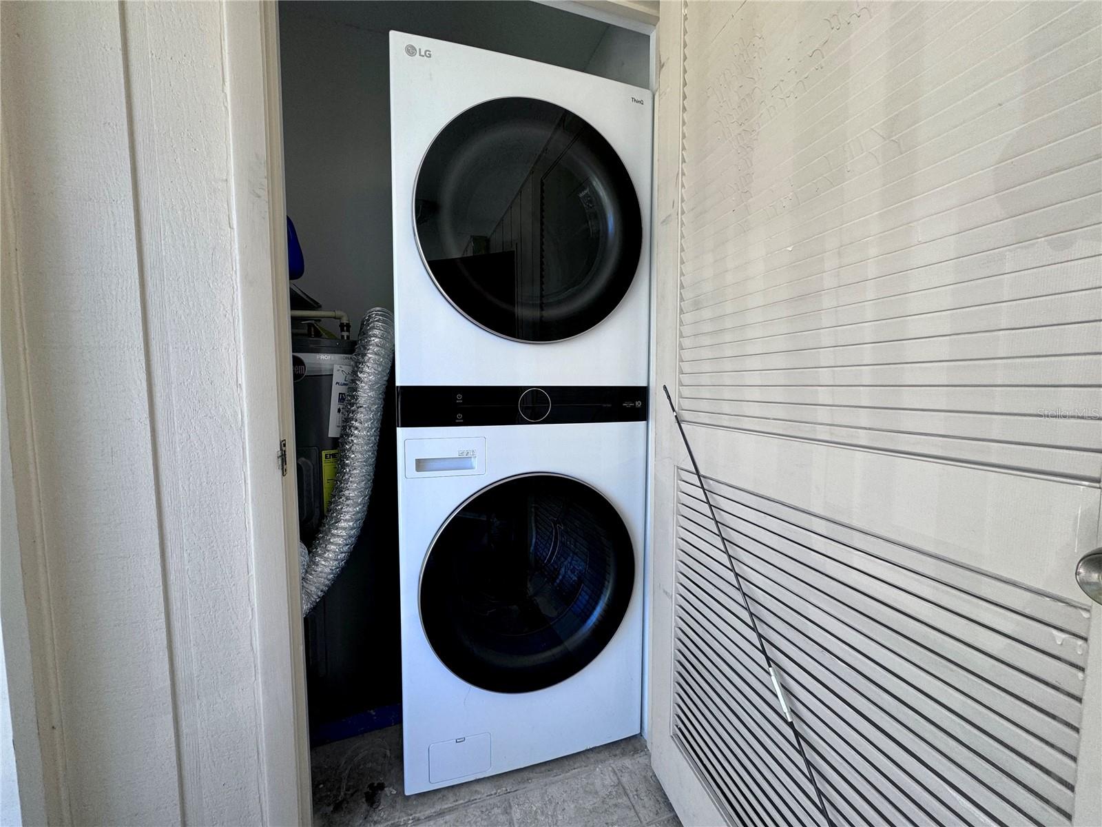 Image 26 of 29 For 749 Manatee Avenue 749