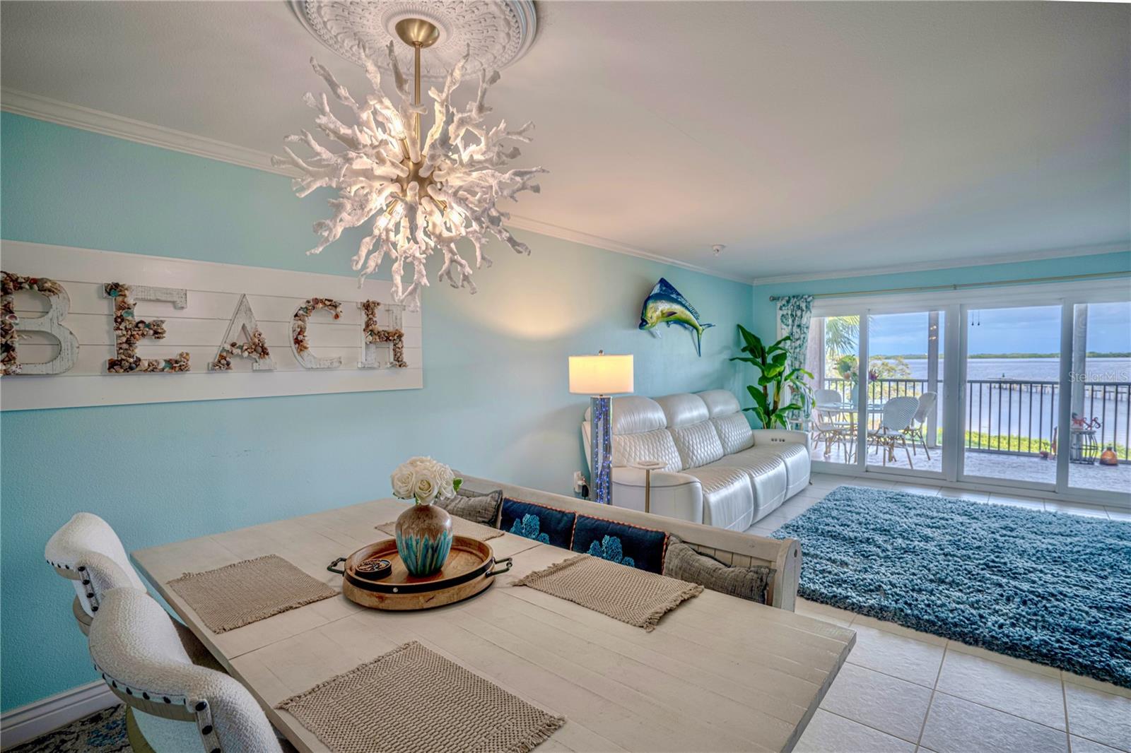 Image 8 of 29 For 749 Manatee Avenue 749