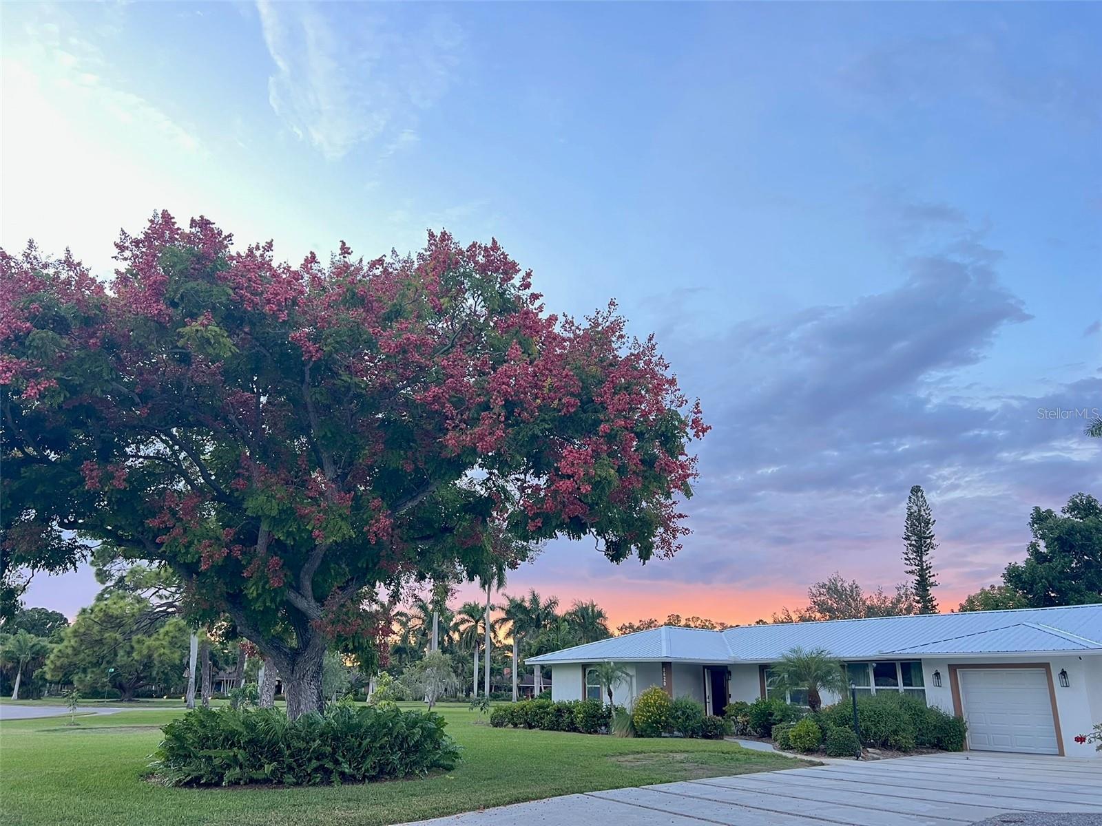 Listing Details for 4620 7th Avenue W, BRADENTON, FL 34209