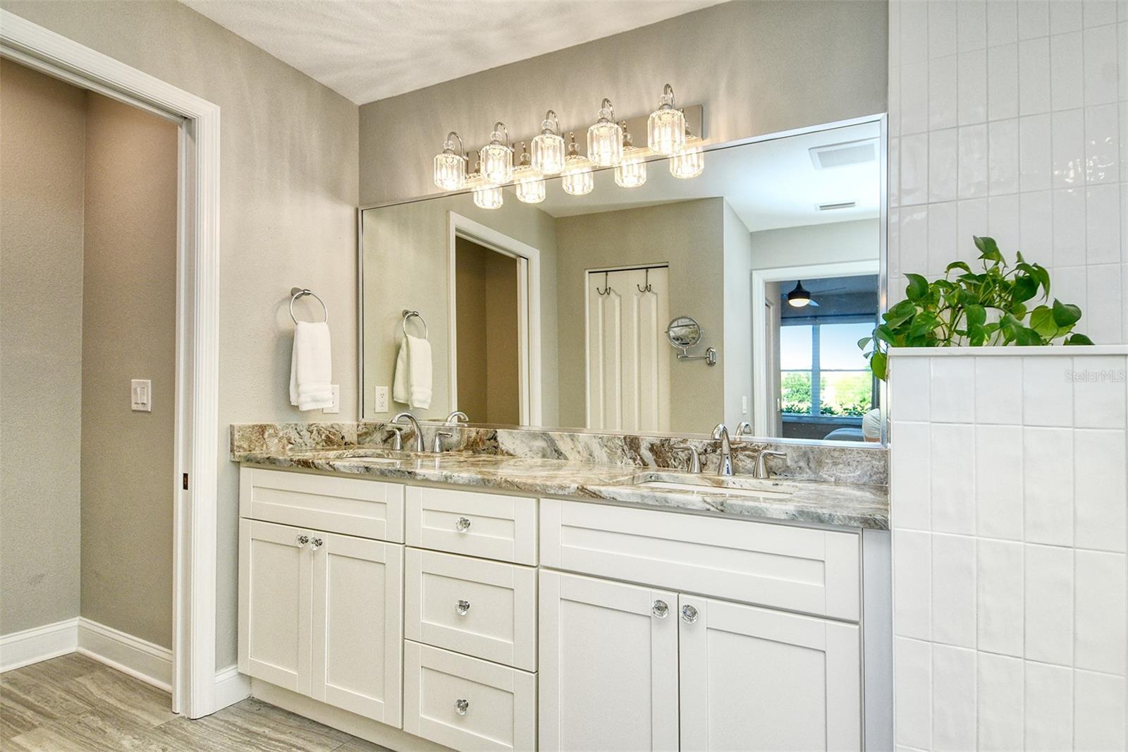 Image 27 of 61 For 5230 Hyland Hills Avenue # 1311