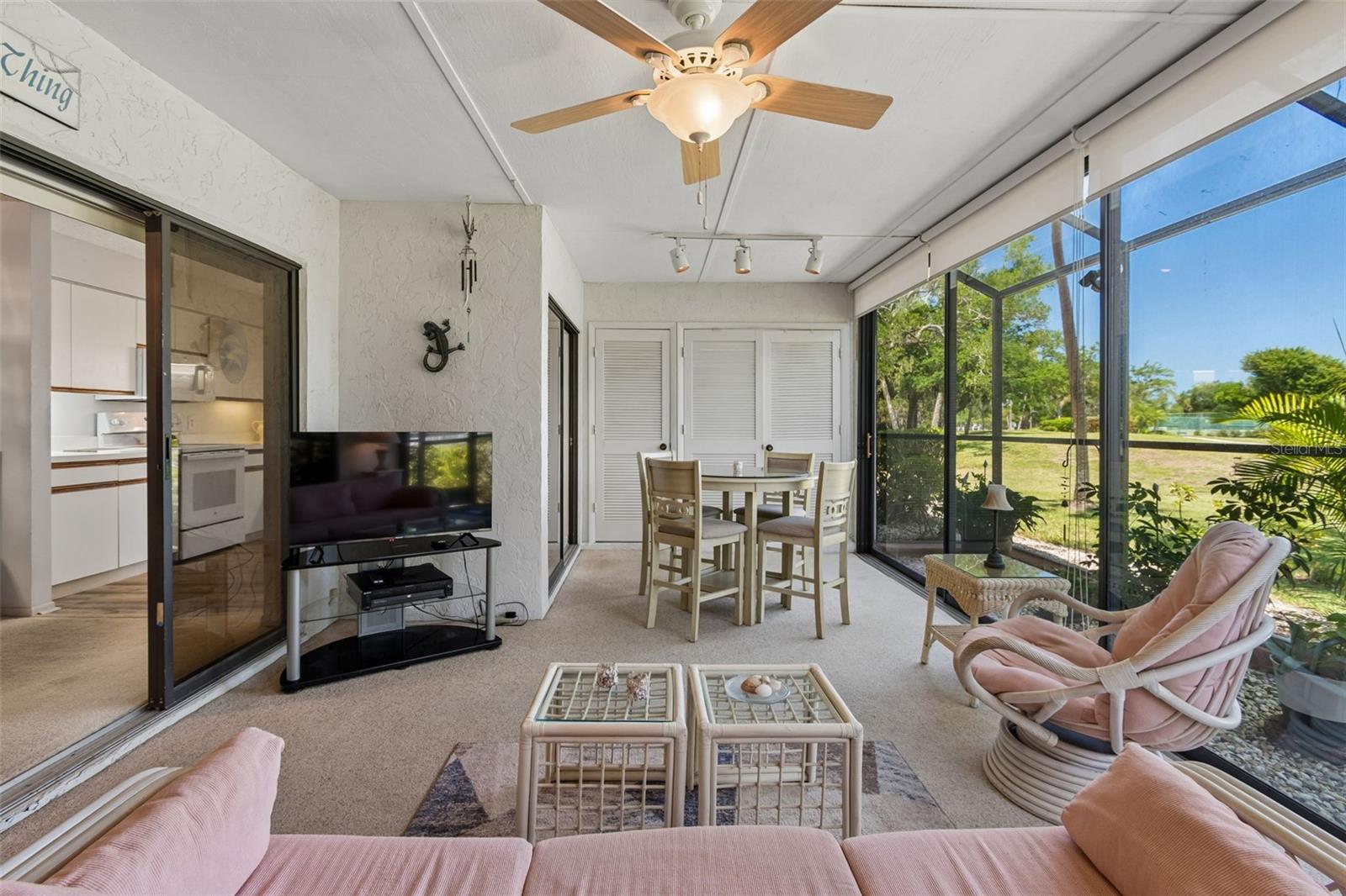 Image 30 of 63 For 6067 Fairway Lane 1413