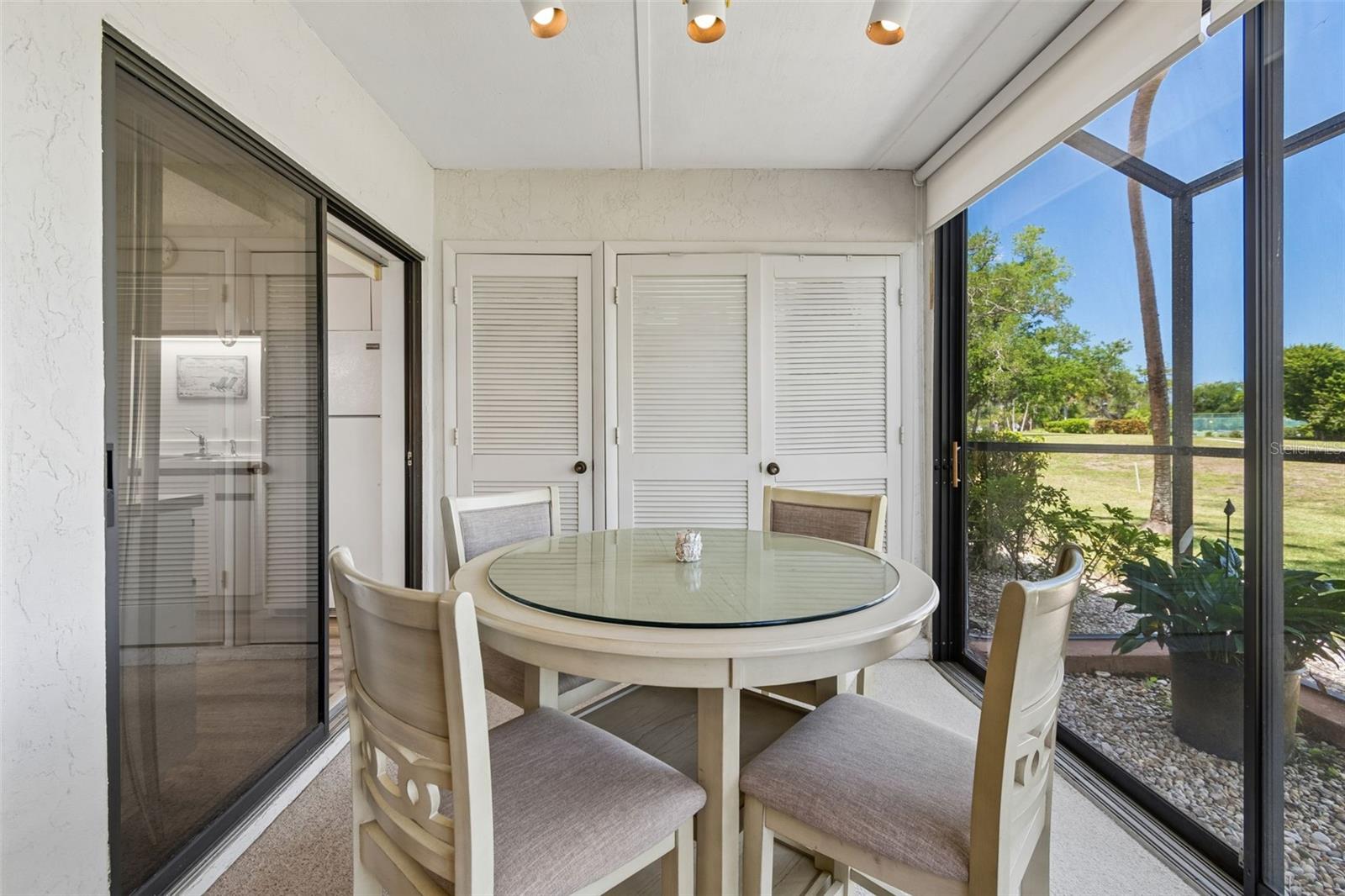 Image 34 of 63 For 6067 Fairway Lane 1413