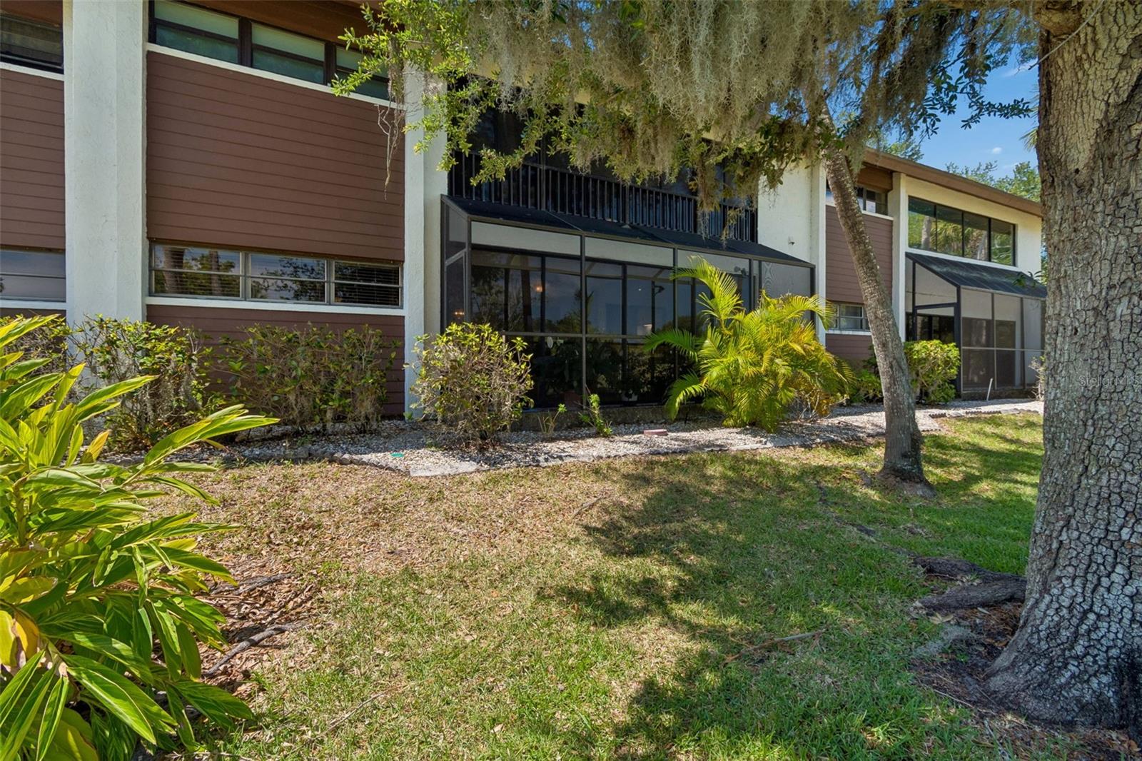 Image 37 of 63 For 6067 Fairway Lane 1413