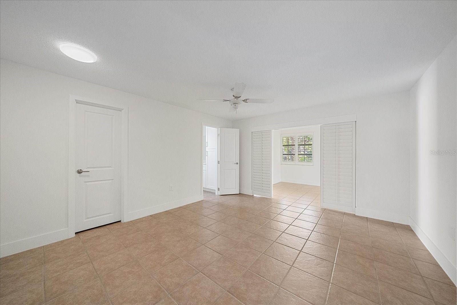 Image 12 of 33 For 597 Spanish Drive N 12