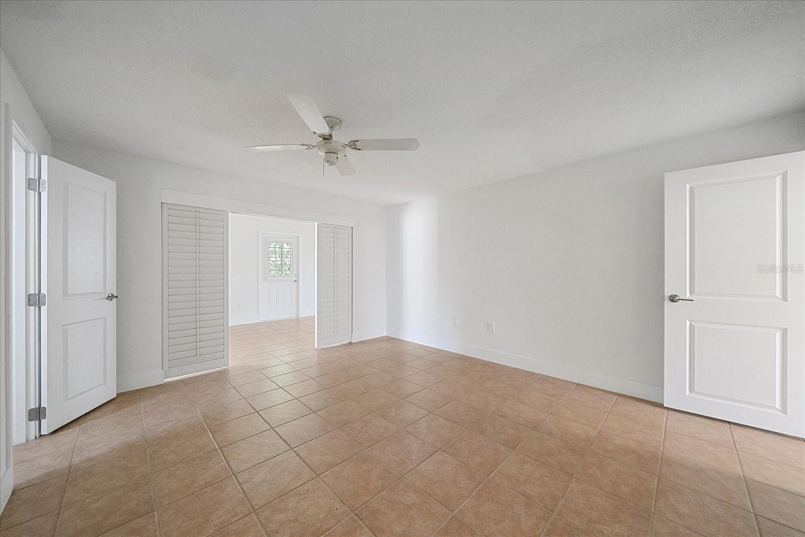 Image 13 of 33 For 597 Spanish Drive N 12