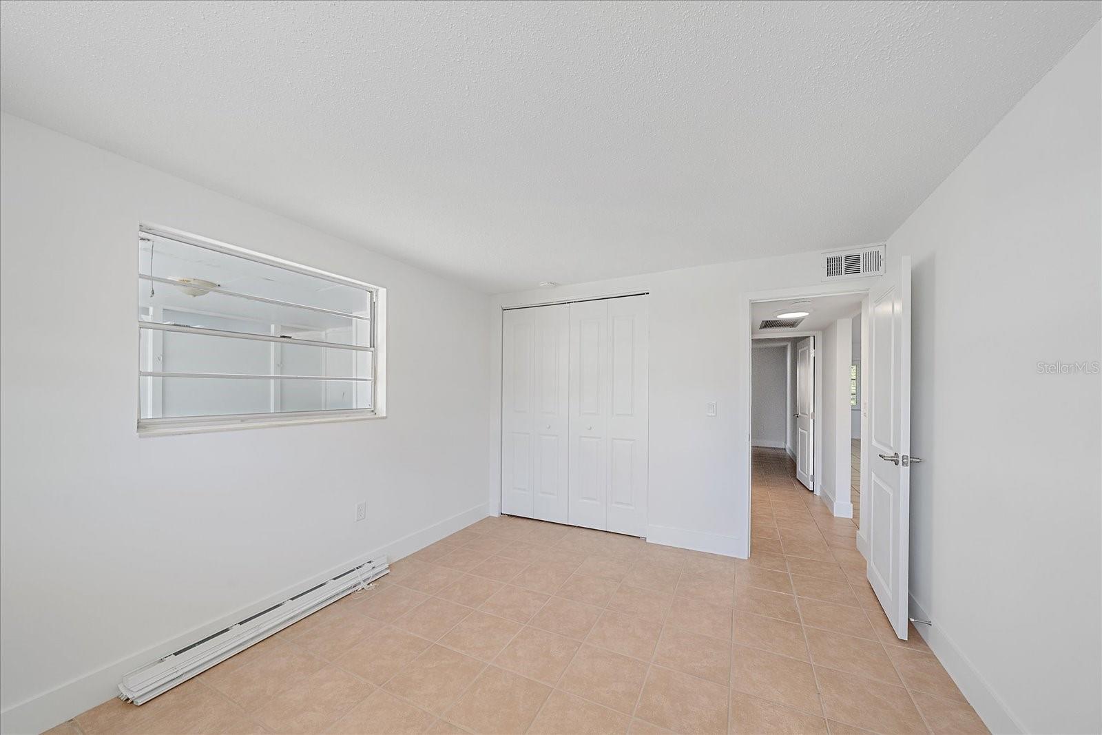 Image 16 of 33 For 597 Spanish Drive N 12