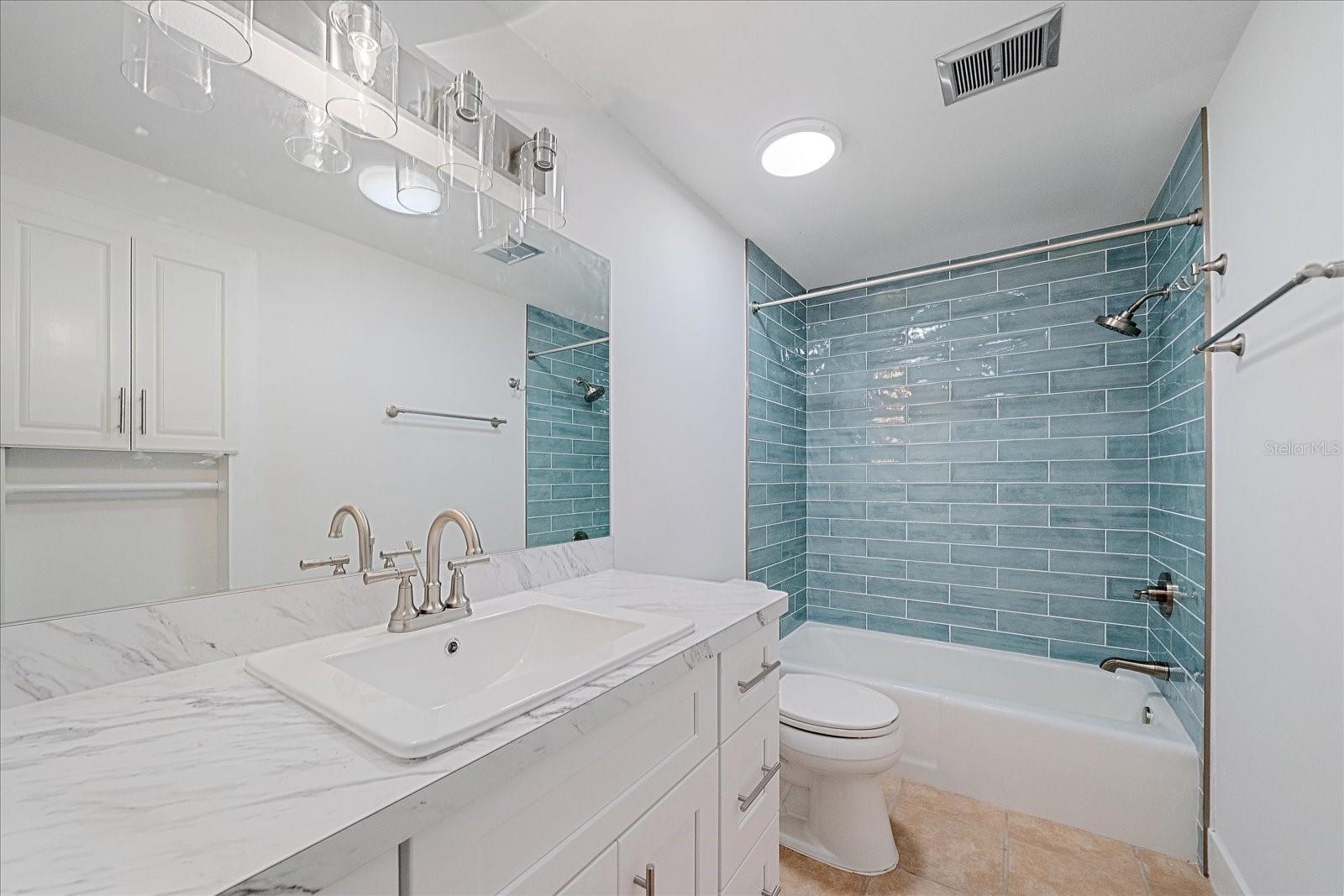 Image 17 of 33 For 597 Spanish Drive N 12