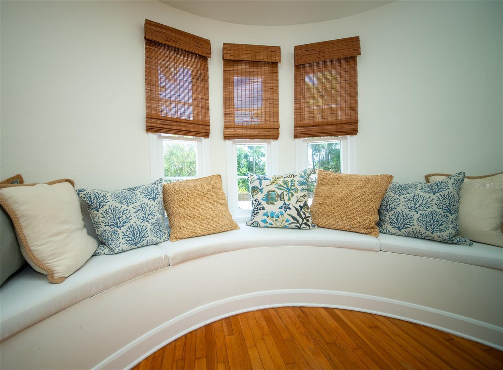 Image 37 of 60 For 108 26th Street Nw