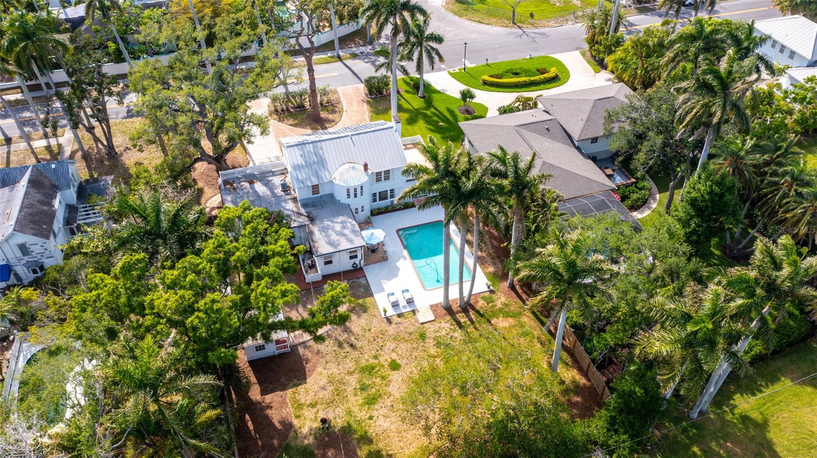 Image 4 of 60 For 108 26th Street Nw