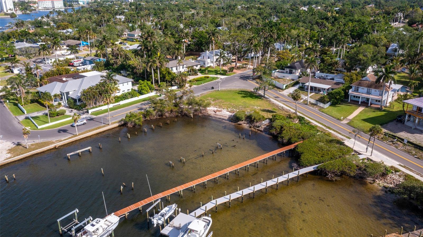 Image 6 of 60 For 108 26th Street Nw