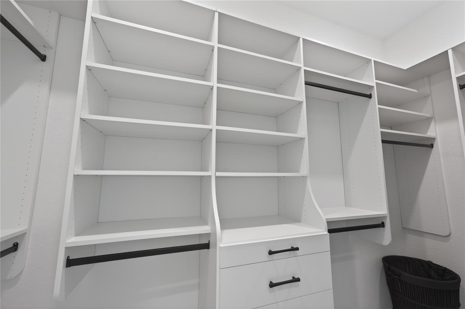 Image 17 of 48 For 18731 Cherrystone Way