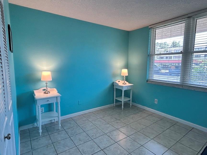 Image 13 of 15 For 5095 Bay Street Ne 111