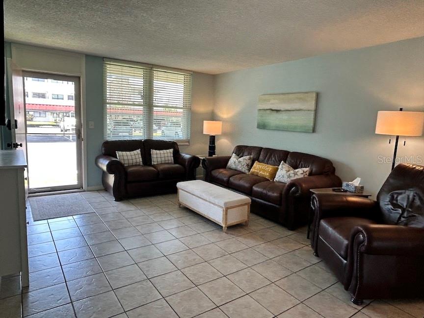 Image 6 of 15 For 5095 Bay Street Ne 111