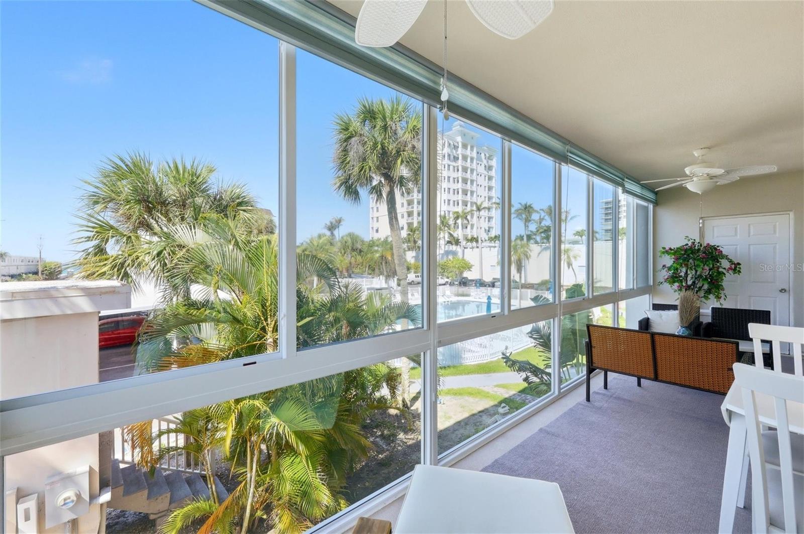 Image 28 of 47 For 2100 Benjamin Franklin Drive 205