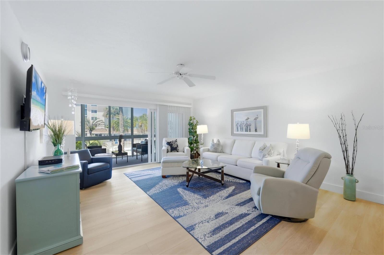 Image 7 of 47 For 2100 Benjamin Franklin Drive 205