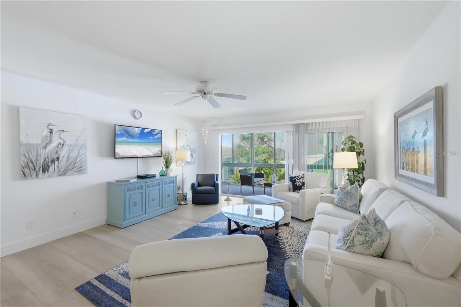 Image 8 of 47 For 2100 Benjamin Franklin Drive 205