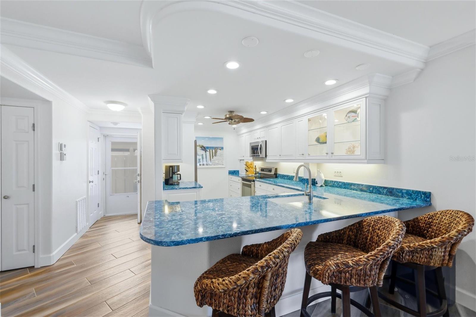 Image 17 of 55 For 2110 Benjamin Franklin Drive 104