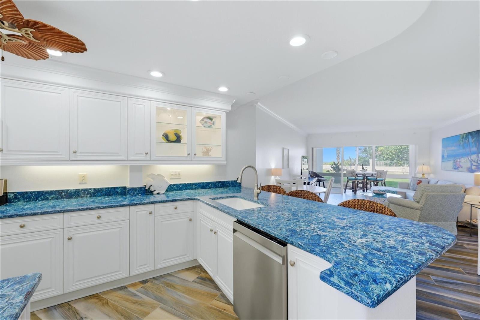 Image 19 of 55 For 2110 Benjamin Franklin Drive 104