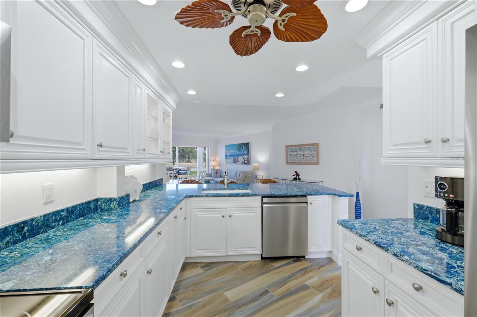 Image 20 of 55 For 2110 Benjamin Franklin Drive 104