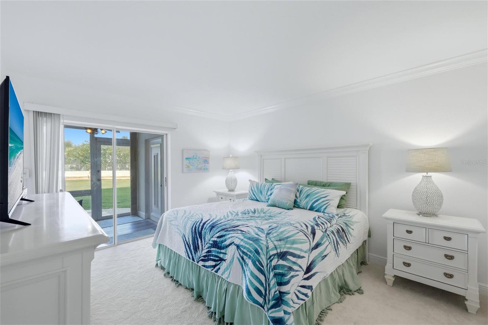 Image 22 of 55 For 2110 Benjamin Franklin Drive 104