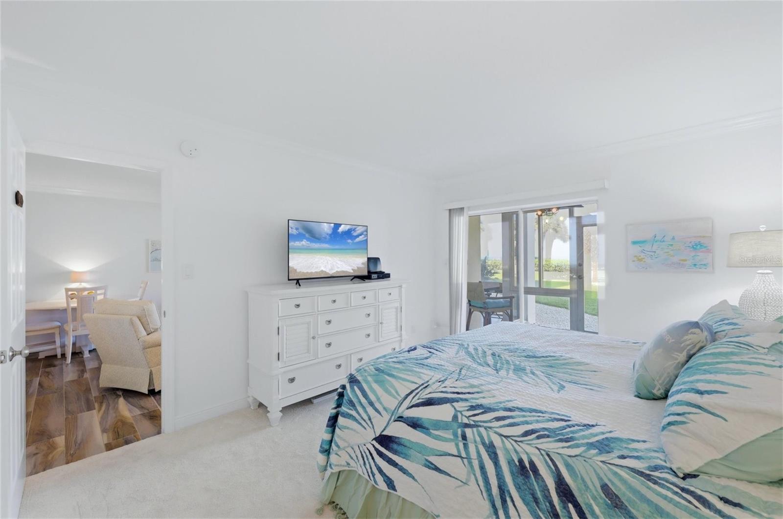 Image 23 of 55 For 2110 Benjamin Franklin Drive 104