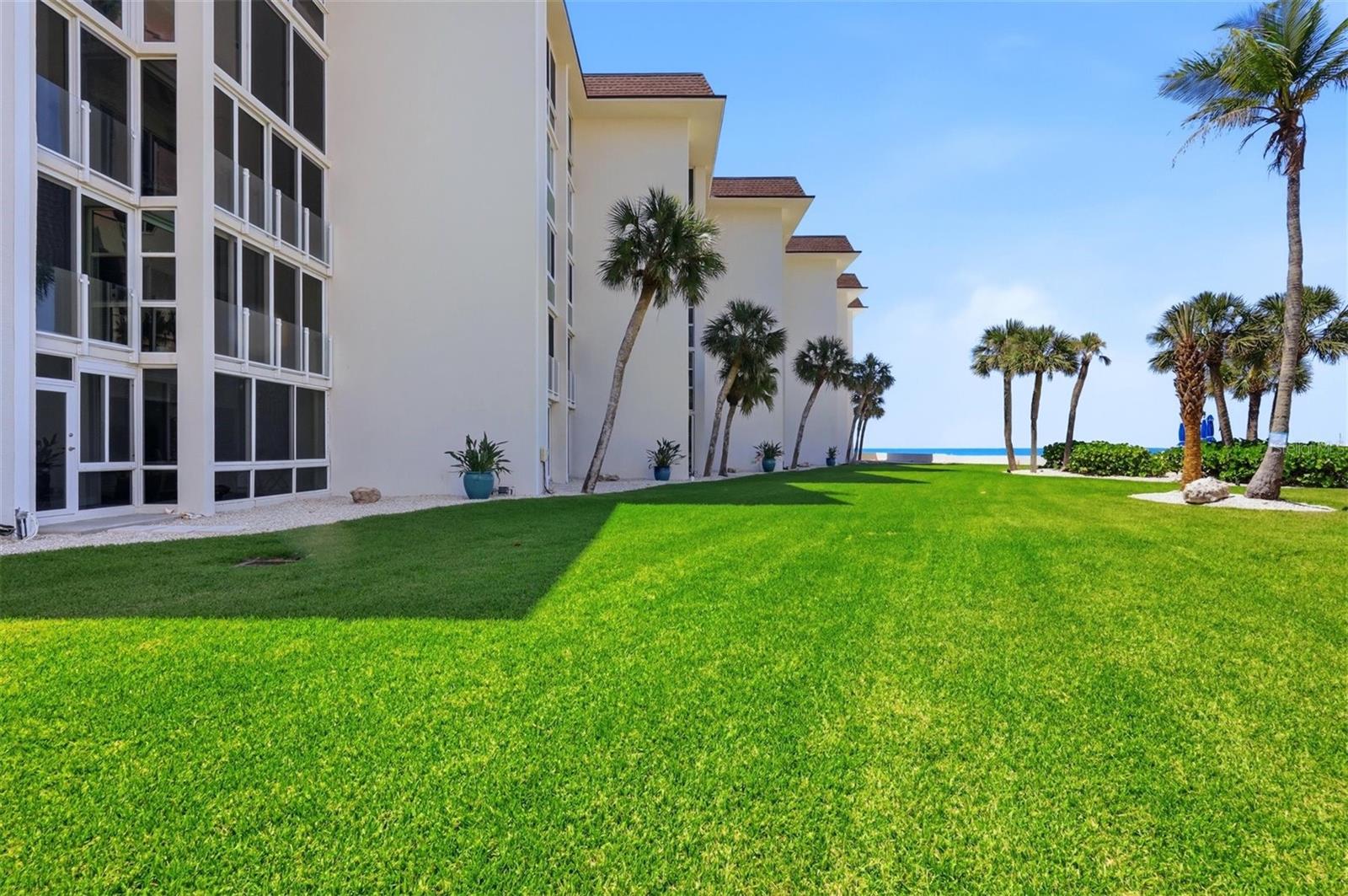 Image 37 of 55 For 2110 Benjamin Franklin Drive 104