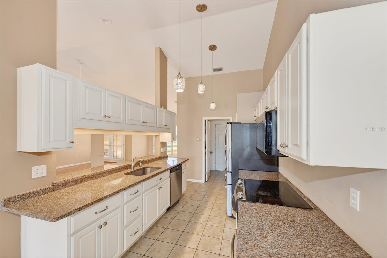 Image 17 of 57 For 6535 Canary Street