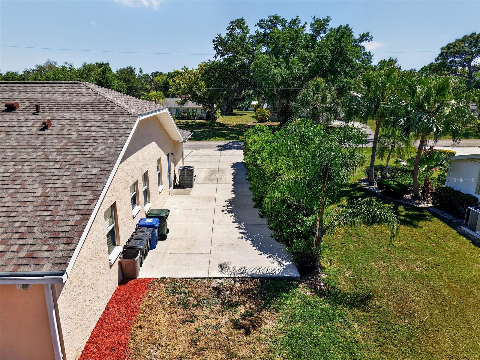 Image 38 of 57 For 6535 Canary Street