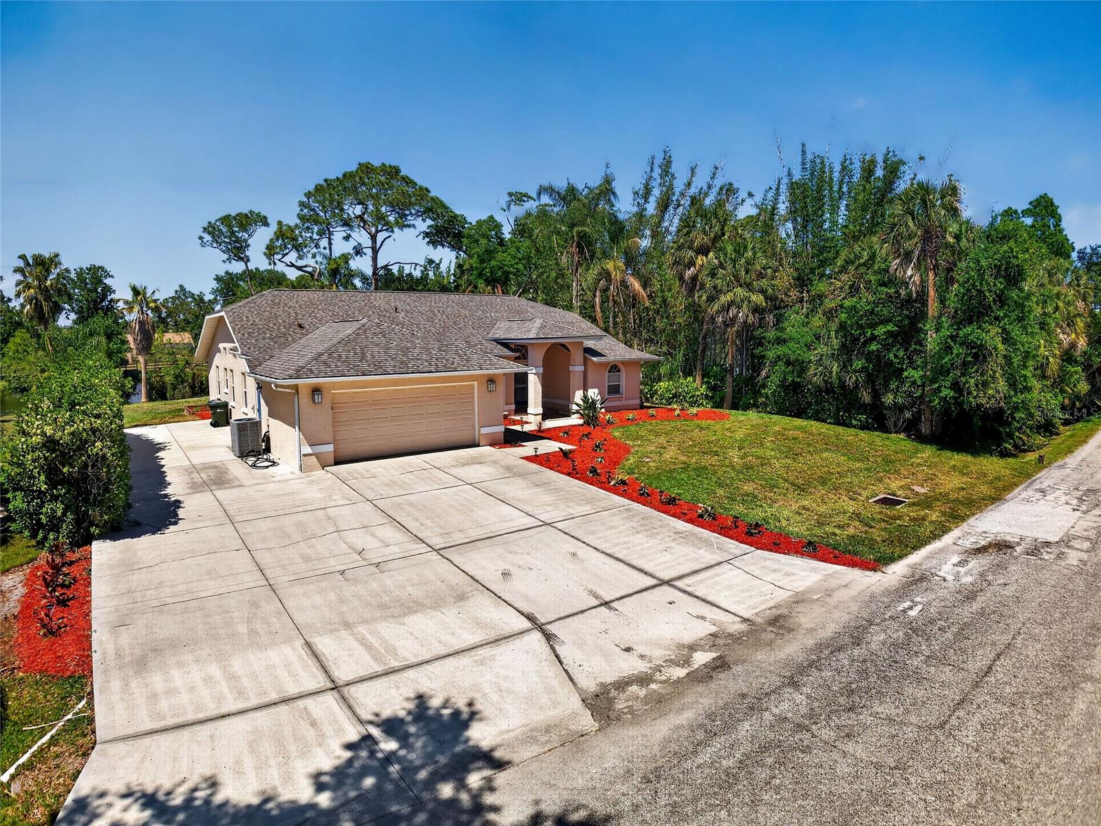 Image 39 of 57 For 6535 Canary Street