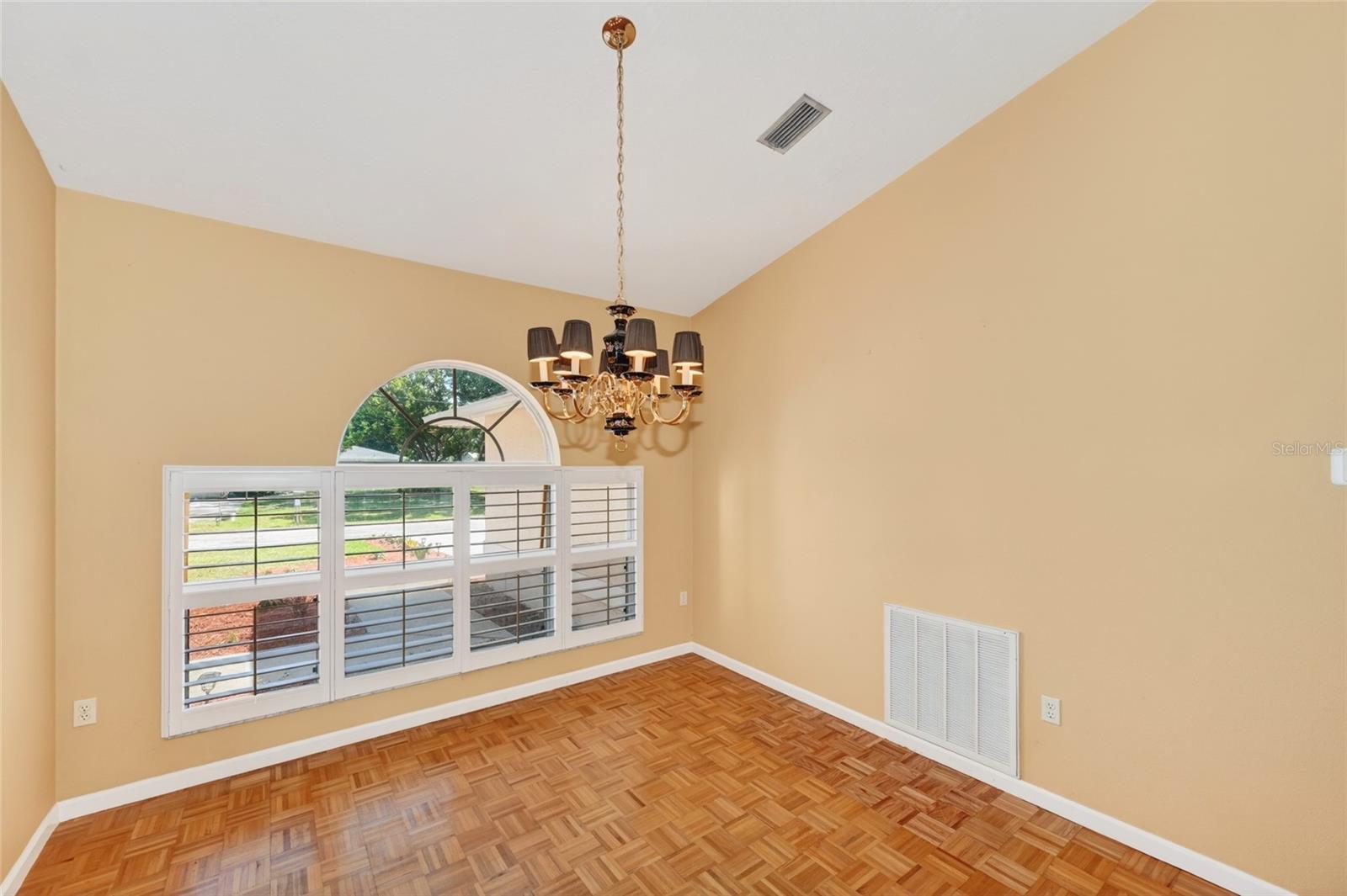 Image 9 of 57 For 6535 Canary Street